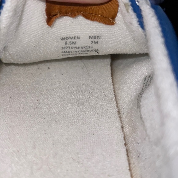 Madewell League Sneakers in Navy Suede NK123 Spring 2023 - Picture 10 of 11